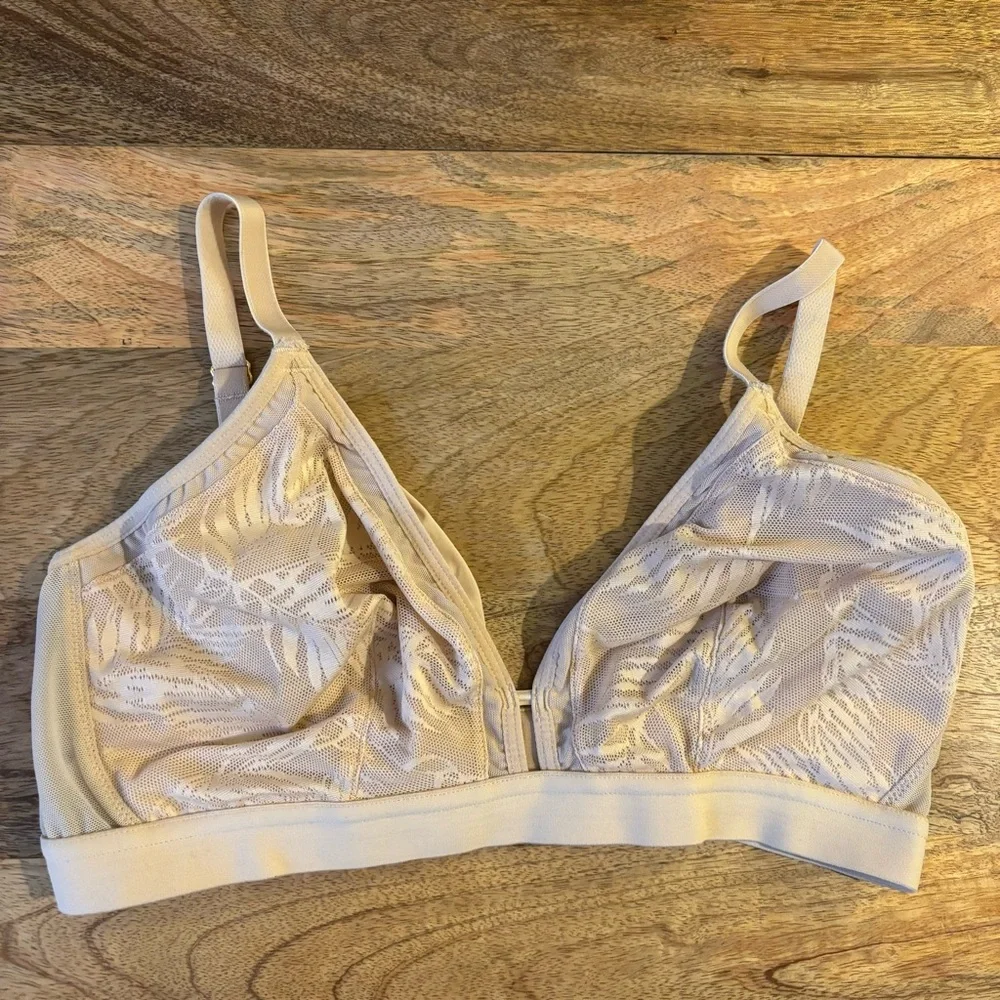 Lively Busty Bralette Size 1 Toasted Almond Beige Smooth Lace - Picture 5 of 9